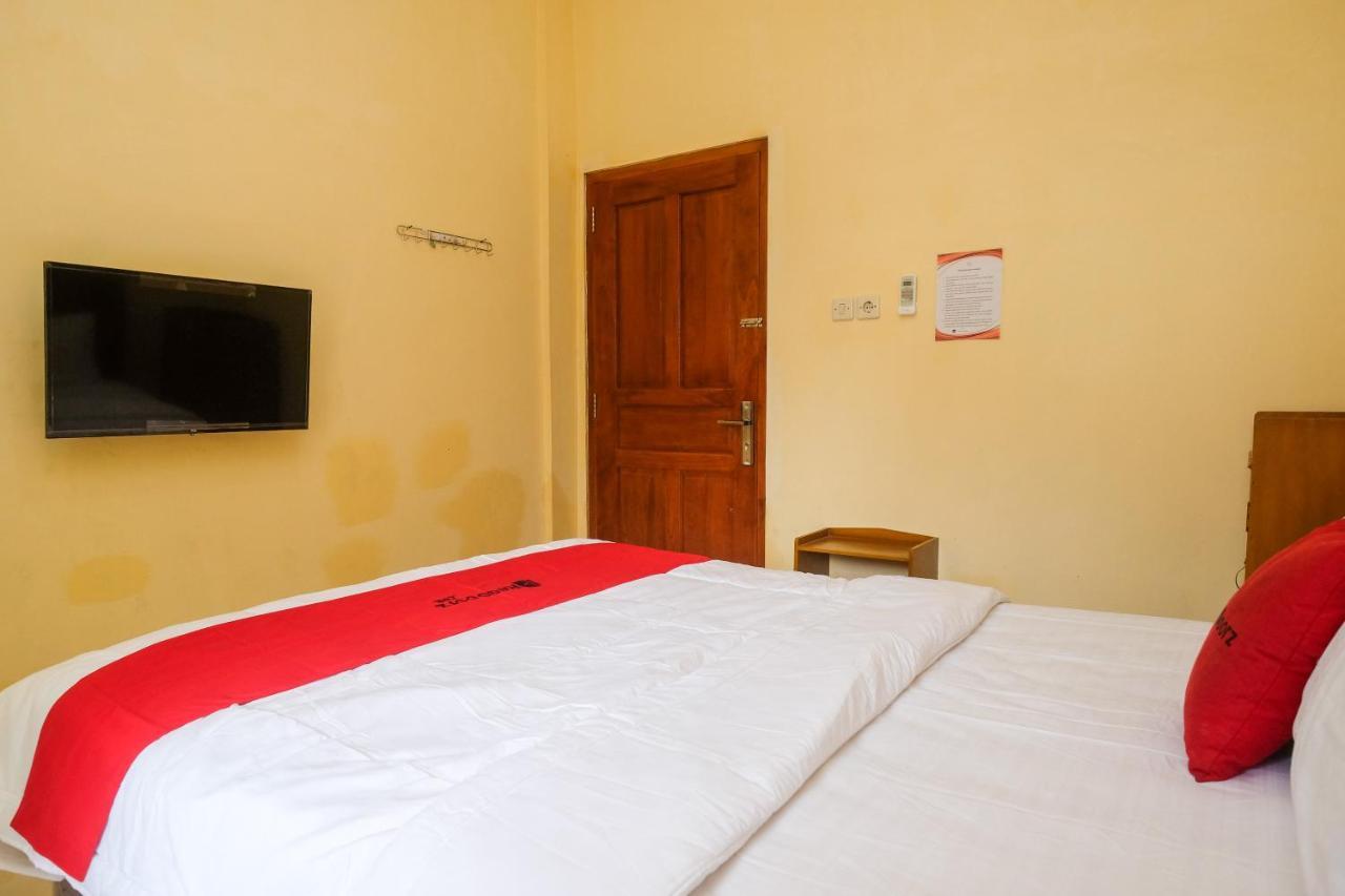 Reddoorz Syariah @ Griya Thamrin Manahan Solo Eksteriør bilde