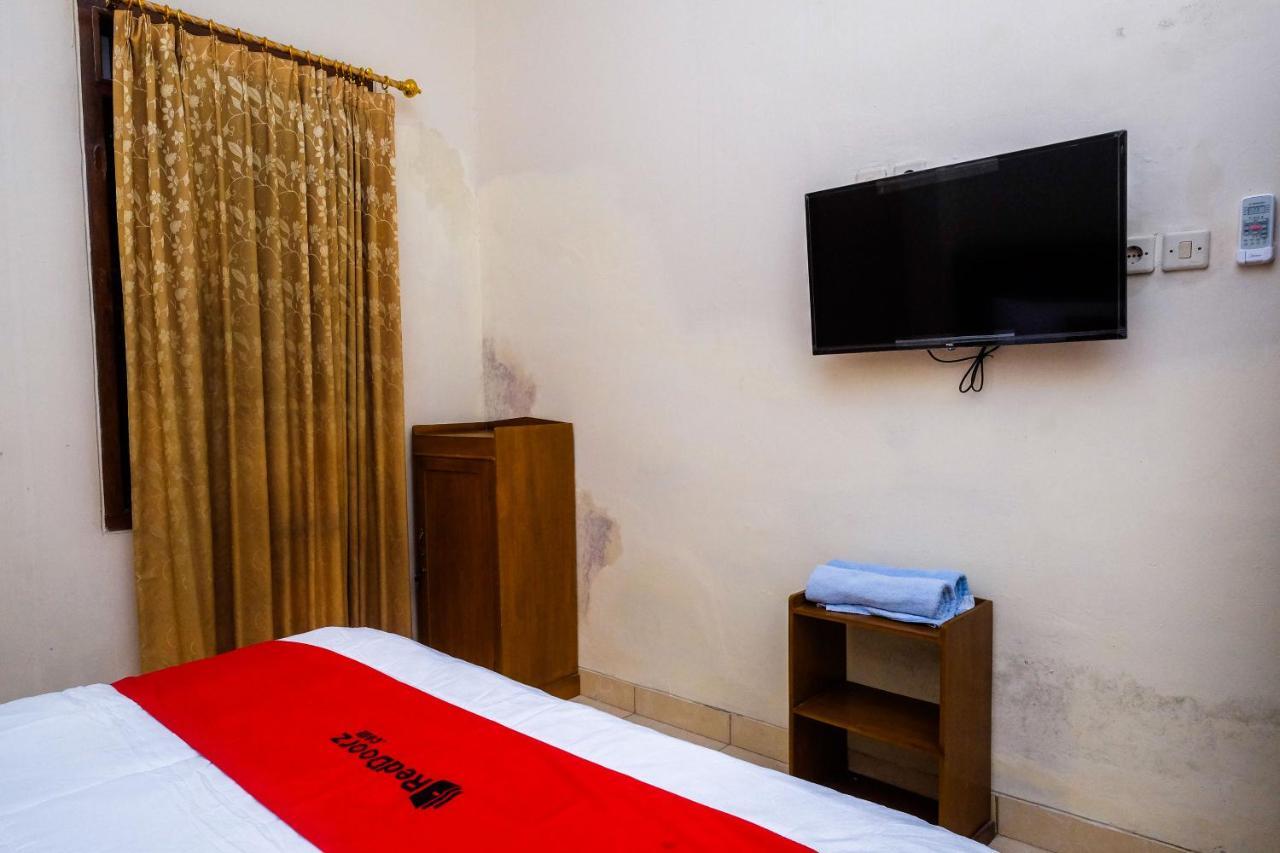 Reddoorz Syariah @ Griya Thamrin Manahan Solo Eksteriør bilde